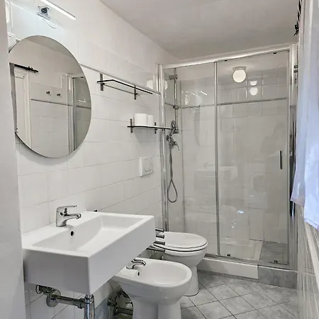 Narissara Apartment *